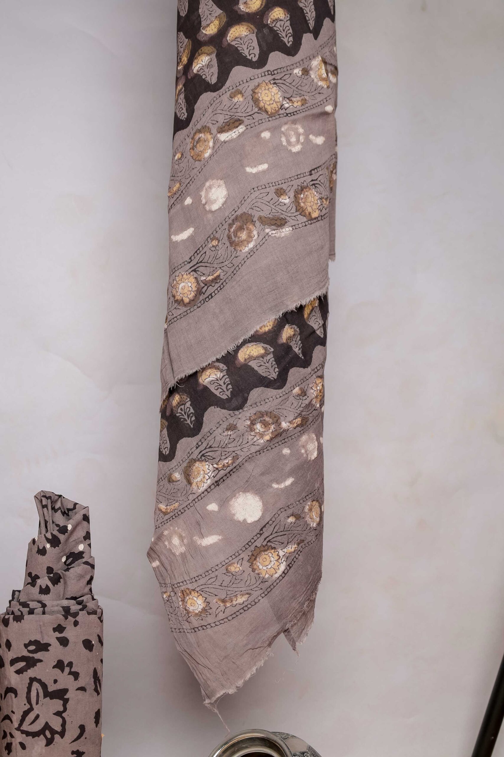 Hand Block Jaota Heavy Dabu Printed Suit Set Brown