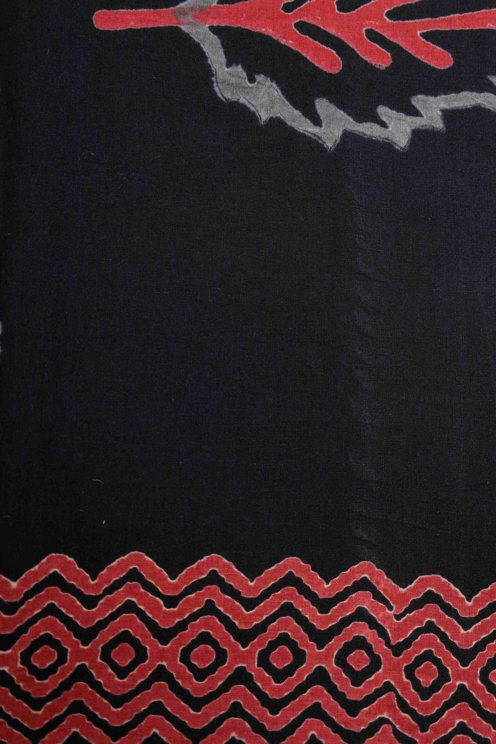 Hand Block Sanganeri Black And Coloured Design Printed Suit Set